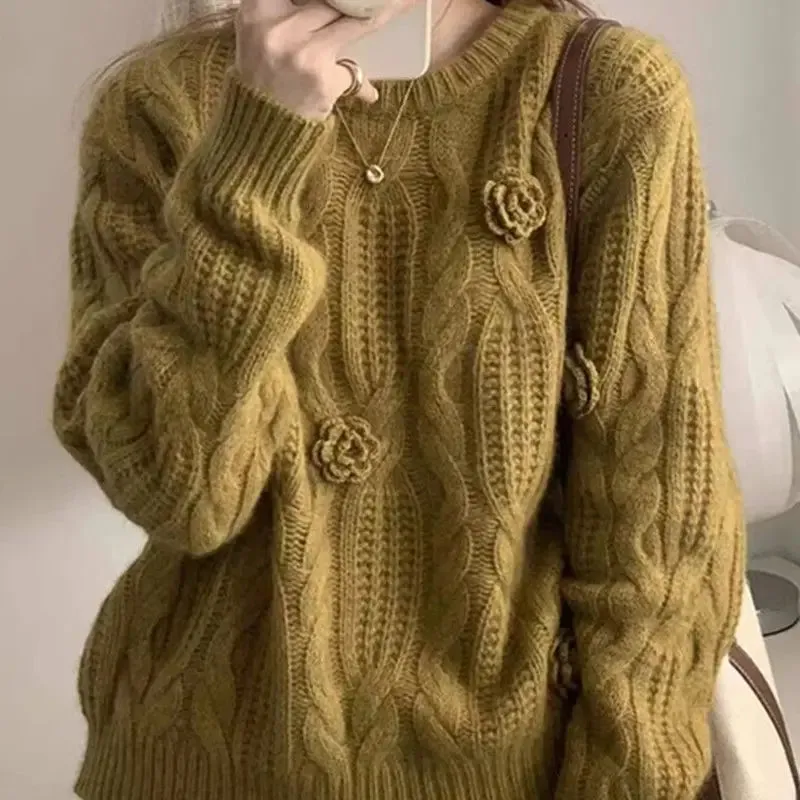 2024 Autumn/Winter Round Neck Popular Loose and Luxury Soft Knitted Sweater Embroidered Vintage Sweater Female Clothing