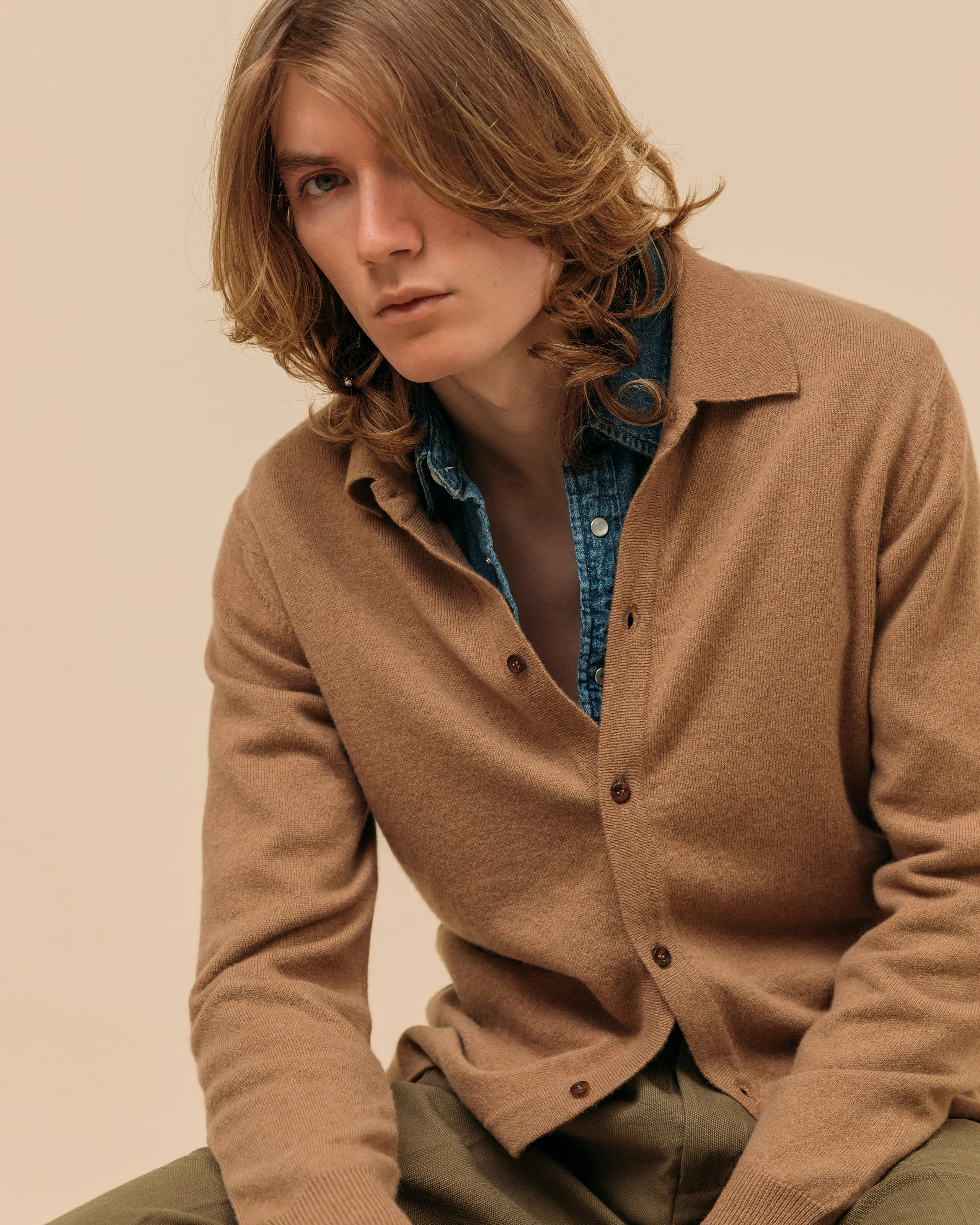 Cashmere shirt cardigan in camel