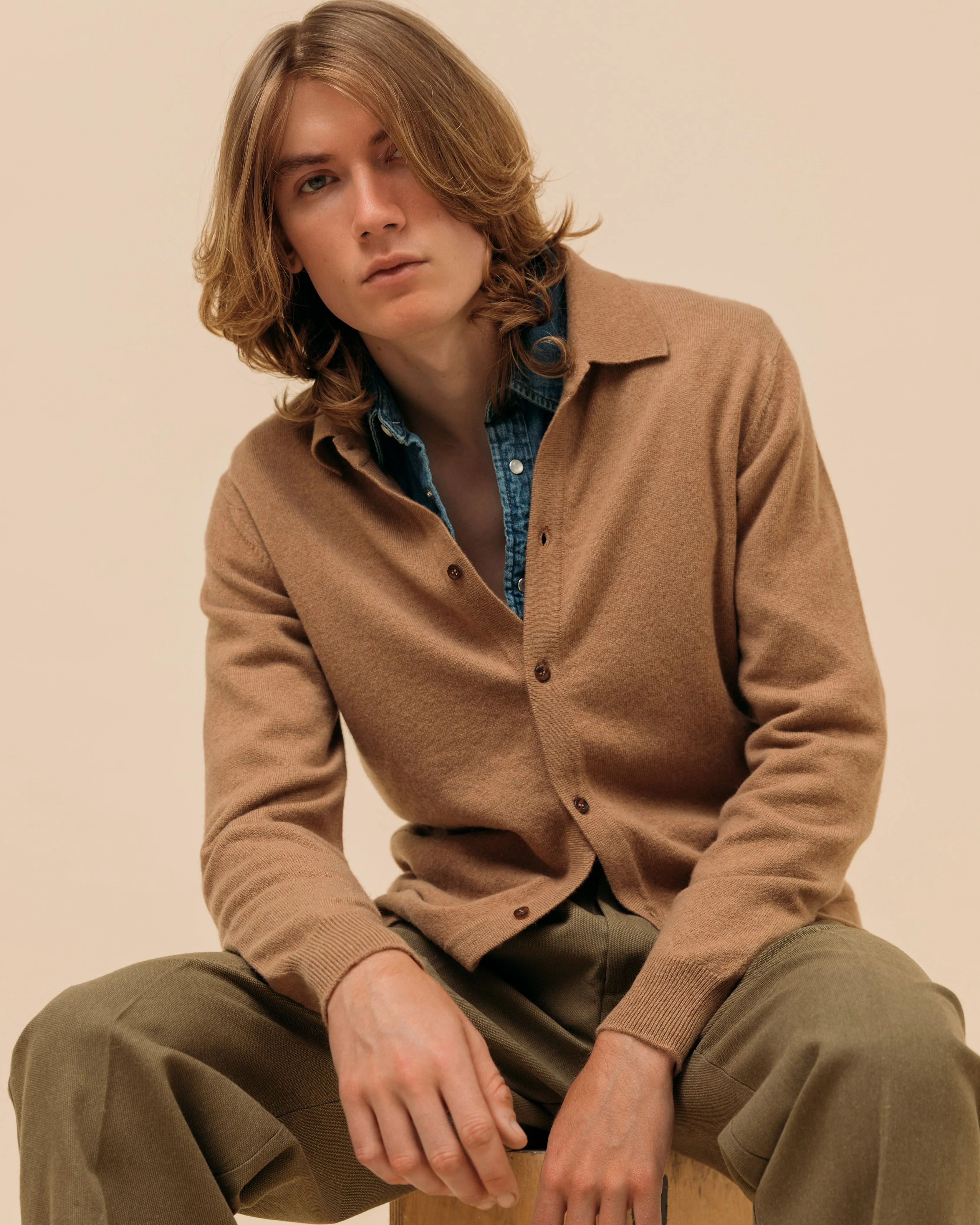 Cashmere shirt cardigan in camel