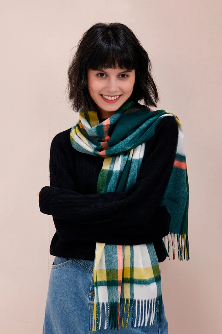 Soft Checkered Knit 100 Cashmere Fringe Scarf