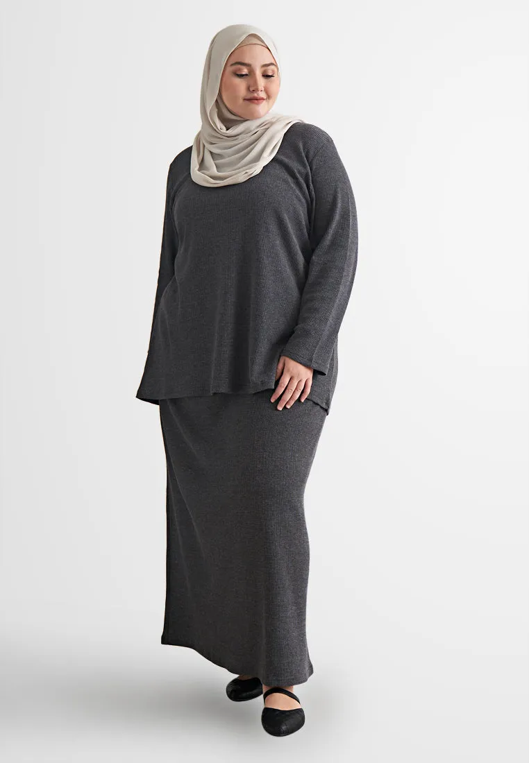 Warina Waffle Straight Cut Skirt - Black